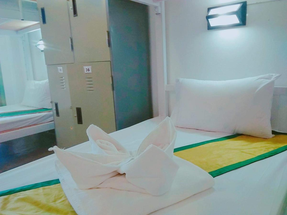 Siri Krabi Hostel Eksteriør bilde